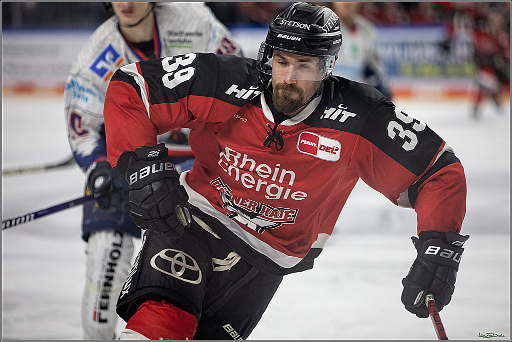PENNY DEL;  Koelner Haie - Iserlohn Roosters; Koeln, 01.03.2022